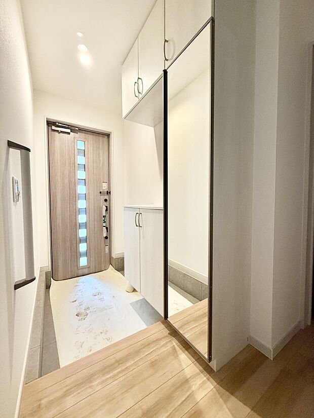 ■ シンプルで美しく、快適な暮らしの入り口