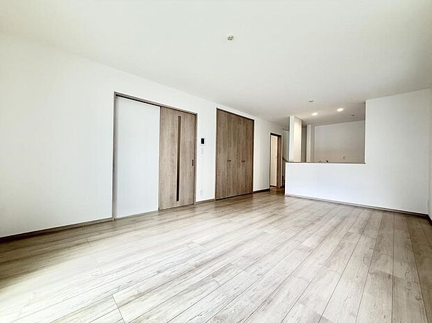 ■くつろぎと笑顔が集まる、心温まるリビング