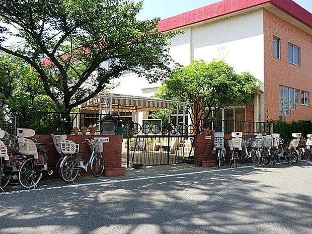 幼稚園・保育園 1400m 宮前幼稚園