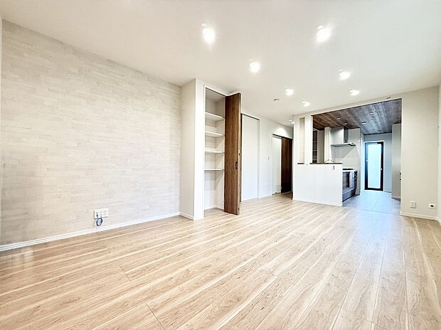 ■くつろぎと笑顔が集まる、心温まるリビング