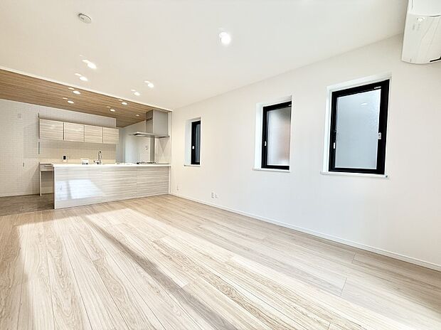 ■くつろぎと笑顔が集まる、心温まるリビング