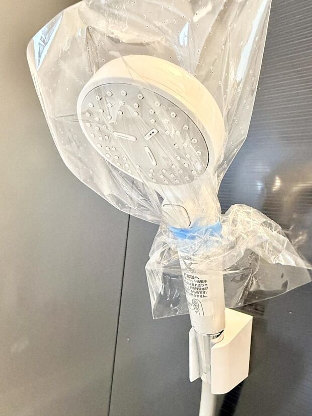 ■わざわざシャワー水栓のレバーまで手を伸ばす必要がなく、簡単に止水できる