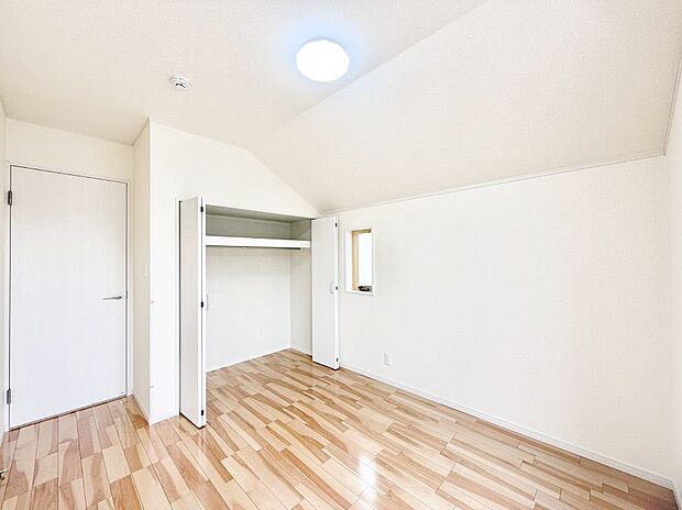 ■窓の配置や通気性の良い設計で部屋の空気がこもらず、常に新鮮な空気が流れます