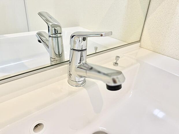 ■手洗いや顔を洗う時も快適に使える便利なシャワー