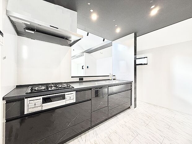 ■美味しい時間が生まれる、笑顔あふれるキッチン