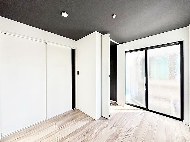 B号棟  ■自分だけのスペース どんなお部屋にするかとっても楽しみですね