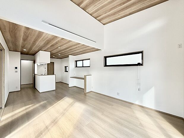 ■くつろぎと笑顔が集まる、心温まるリビング