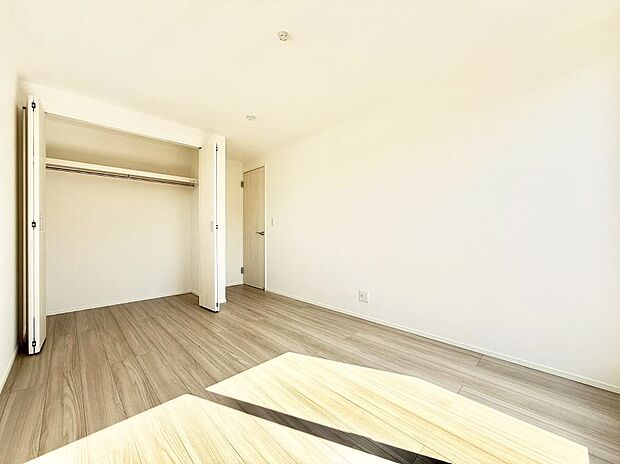 ■落ち着いた色合いのお部屋で穏やかな時間を楽しめます