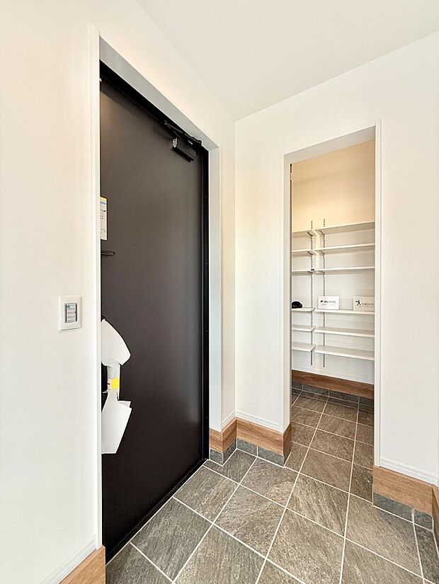 ■ シンプルで美しく、快適な暮らしの入り口