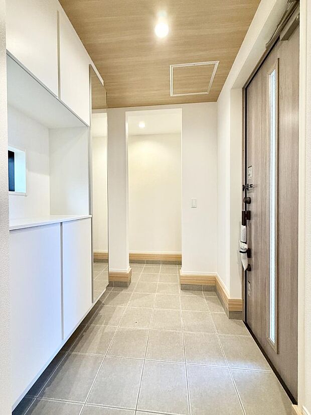 ■ シンプルで美しく、快適な暮らしの入り口