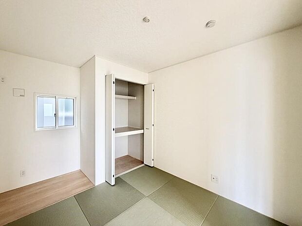 ■落ち着いた雰囲気のお部屋で心が安らぐ空間