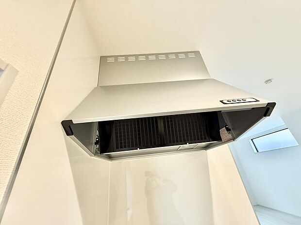 ■調理時の蒸気や匂いが換気扇に誘導され、効率的に排煙ができます。