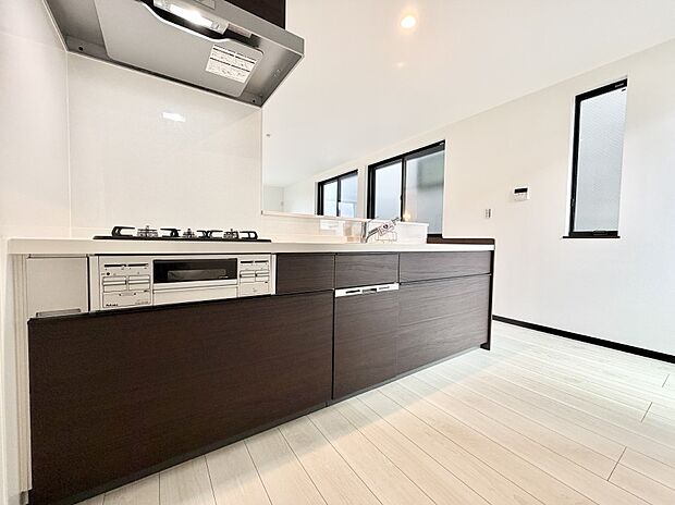 ■家族の絆を深める、温もりのあるキッチン