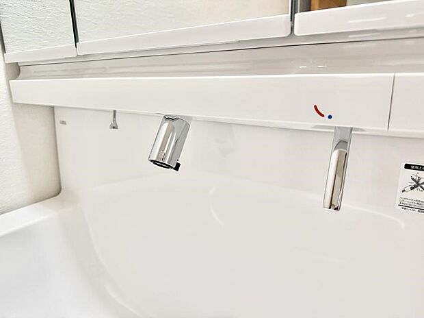 ■手洗いや顔を洗う時も快適に使える便利なシャワー