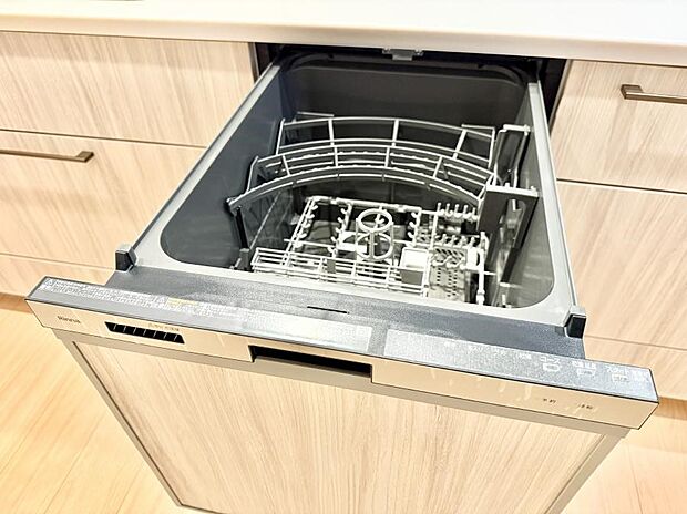 ■手間なく洗浄！食器をピカピカに仕上げてくれます