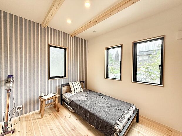 6号棟  ■落ち着いた色合いのお部屋で穏やかな時間を楽しめます
