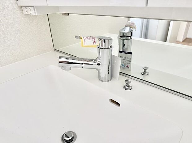 ■手洗いや顔を洗う時も快適に使える便利なシャワー