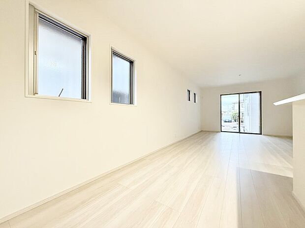 ■くつろぎと笑顔が集まる、心温まるリビング