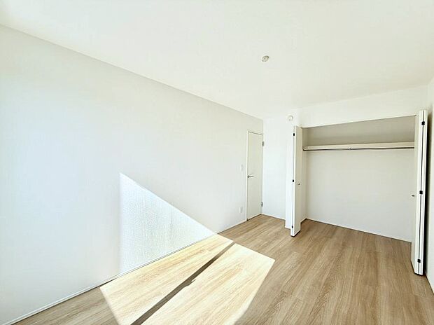 ■窓の配置や通気性の良い設計で部屋の空気がこもらず、常に新鮮な空気が流れます