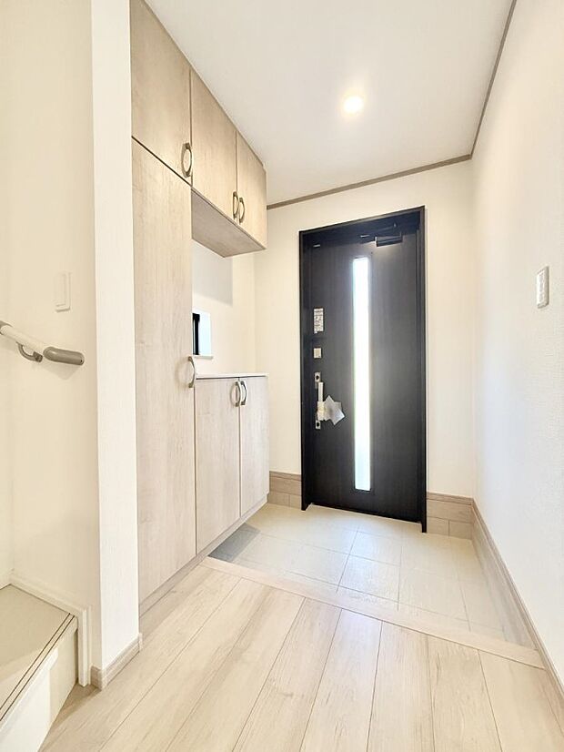 ■玄関はお家の顔！おしゃれな玄関でお客様をお迎え！