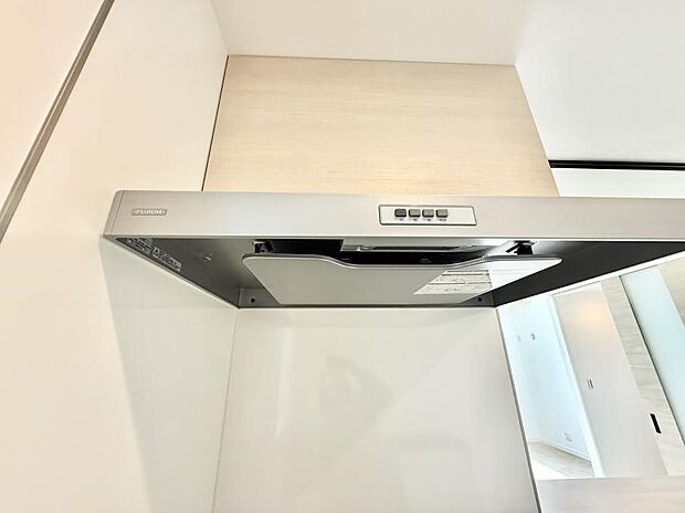 ■調理時の蒸気や匂いが換気扇に誘導され、効率的に排煙ができます。