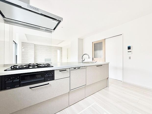 ■シンプルで美しく心地よい時間を生むキッチン空間