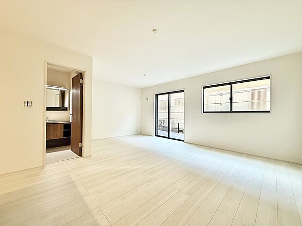 ■くつろぎと笑顔が集まる、心温まるリビング