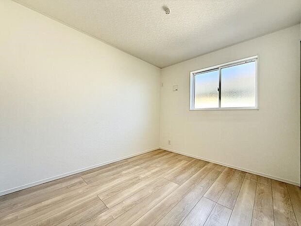 ■落ち着いた雰囲気のお部屋で心が安らぐ空間