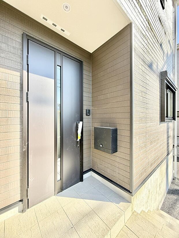 ■ 心地よい暮らしへとつながる、温かい玄関