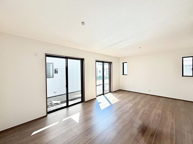 ■心落ち着く場所、ゆったり過ごせるリビング