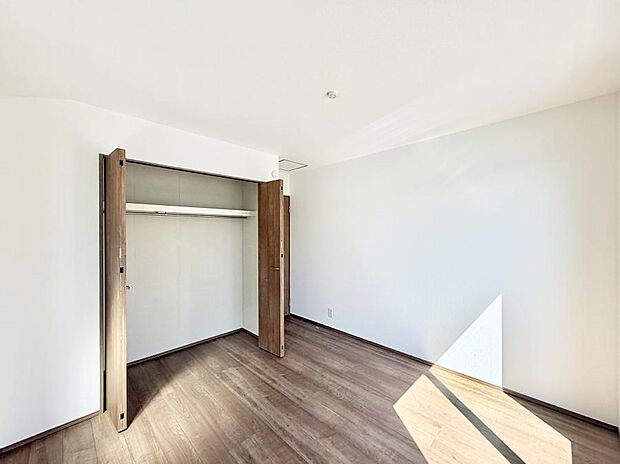 J号棟 ■自分だけのスペース どんなお部屋にするかとっても楽しみですね