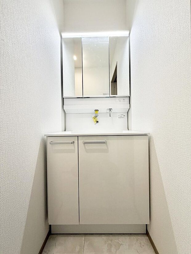 B号棟  ■朝の準備がスムーズにできる広さです