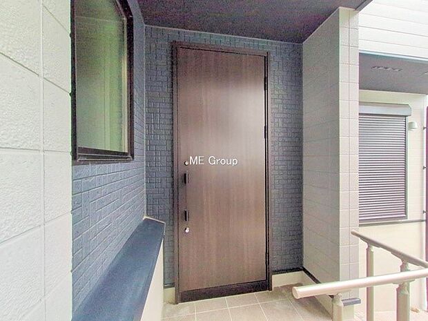 ■ シンプルで美しく、住まいの第一印象を彩る玄関です