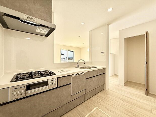 ■美味しい時間が生まれる、笑顔あふれるキッチン