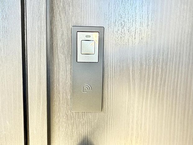 ■鍵を取り出さずに便利に操作できて快適