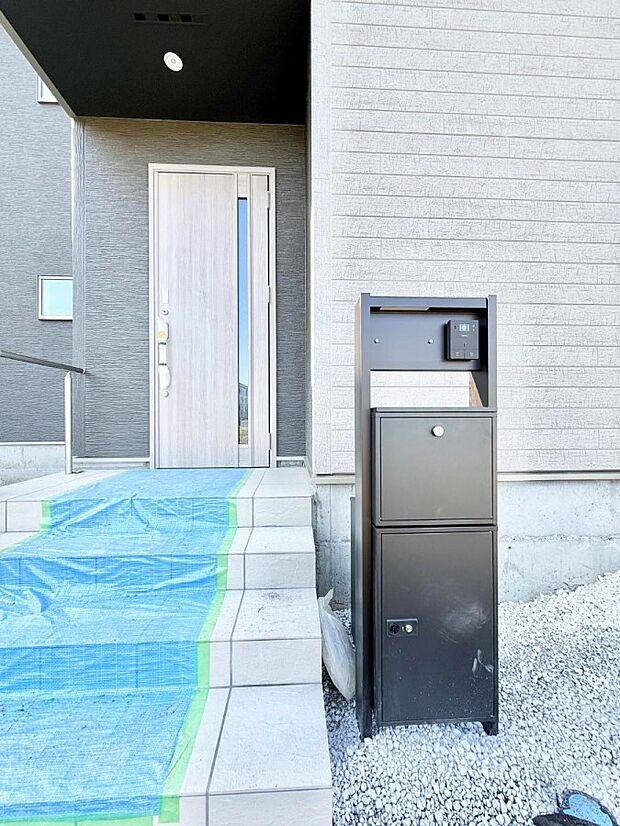 ■ 心地よい暮らしへとつながる、温かい玄関