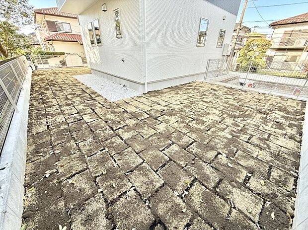 1号棟 ■暮らしに潤いを与える、緑が取り入れられた住まいです