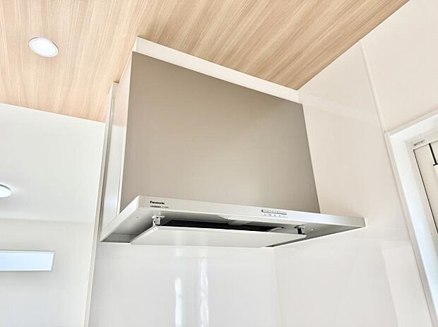 ■調理時の蒸気や匂いが換気扇に誘導され、効率的に排煙ができます。