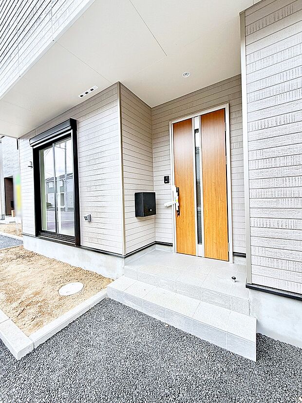 ■ 家族とゲストをやさしく迎える、心温まる玄関