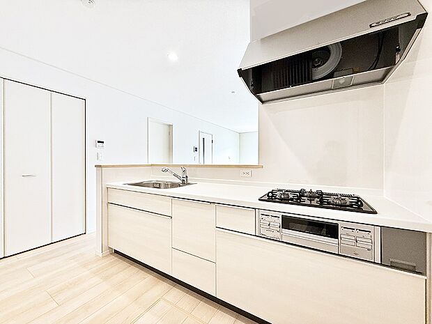 ■シンプルで美しく心地よい時間を生むキッチン空間