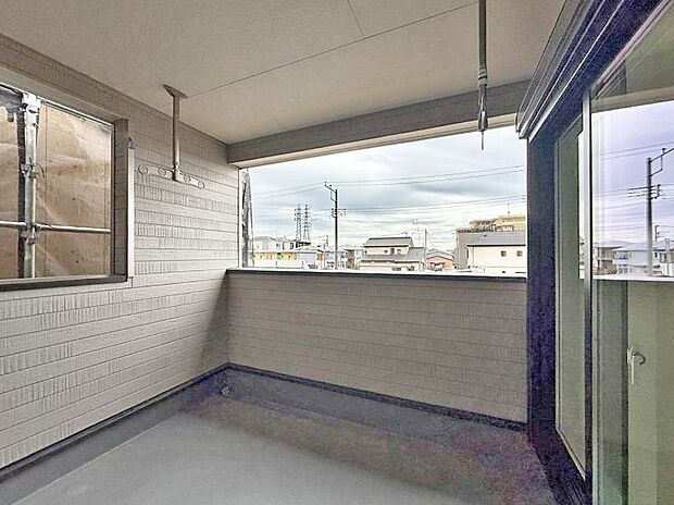 ■ 季節の移ろいを感じられる開放的な空間です