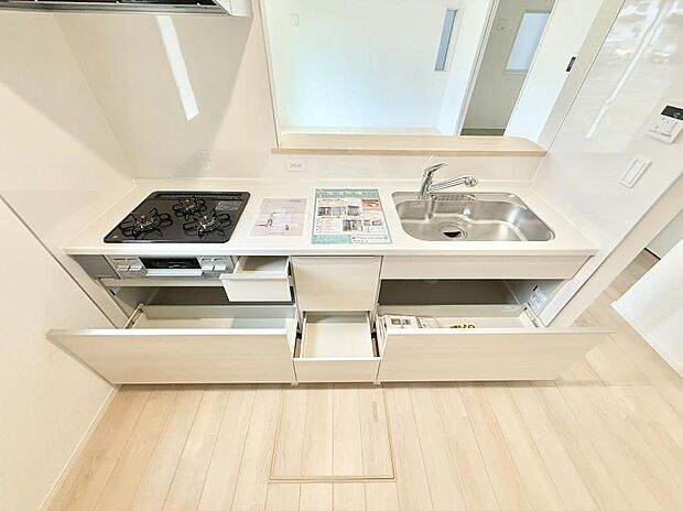 ■家族の絆を深める、温もりのあるキッチン