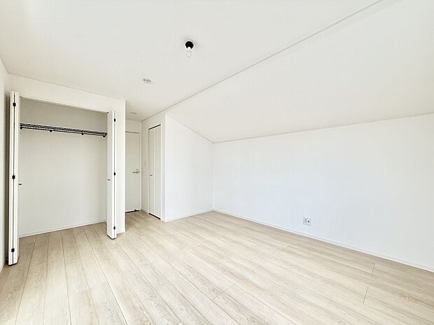 ■窓の配置や通気性の良い設計で部屋の空気がこもらず、常に新鮮な空気が流れます