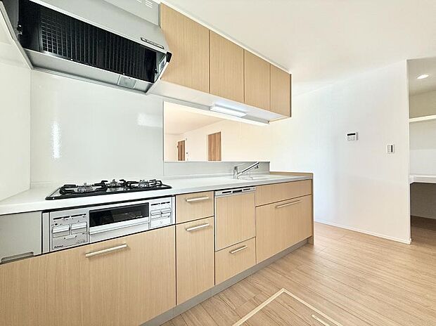 ■シンプルで機能的、毎日使いやすいキッチン