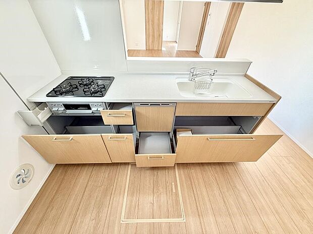 ■家族の絆を深める、温もりのあるキッチン