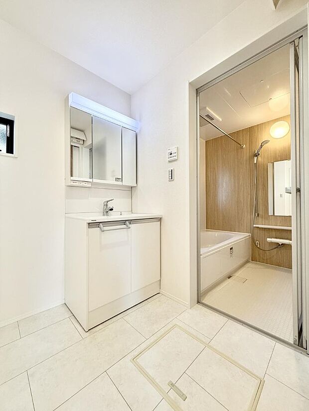 ■朝の準備がスムーズにできる広さです