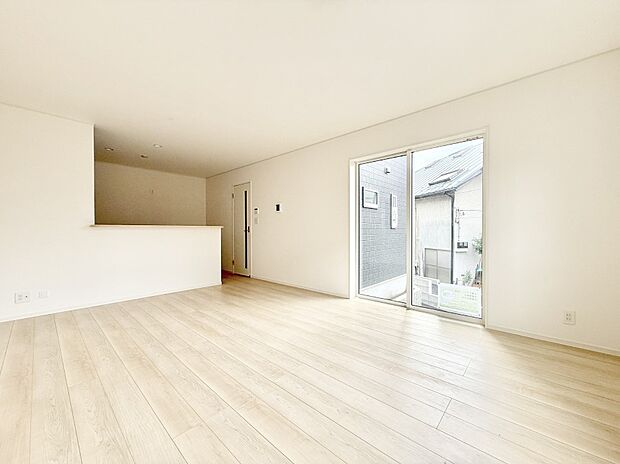 ■くつろぎと笑顔が集まる、心温まるリビング