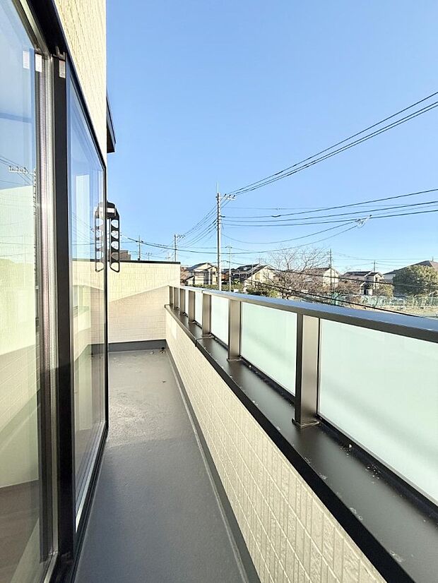 ■ 季節の移ろいを感じられる開放的な空間です