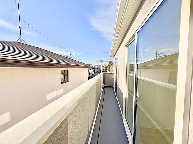 ■ 季節の移ろいを感じられる開放的な空間です