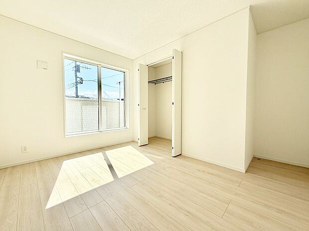 ■窓の配置や通気性の良い設計で部屋の空気がこもらず、常に新鮮な空気が流れます